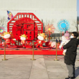 “原年人”看过来!亿元津贴、千元现金红包、T台走秀……这里有一大波“硬核”福利